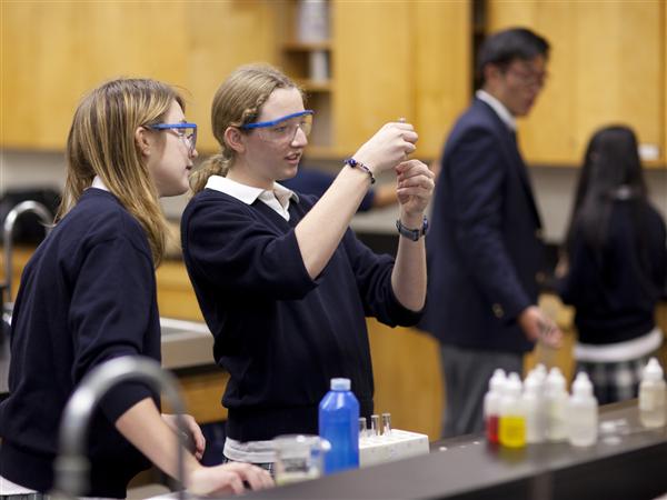 Lakefield College School